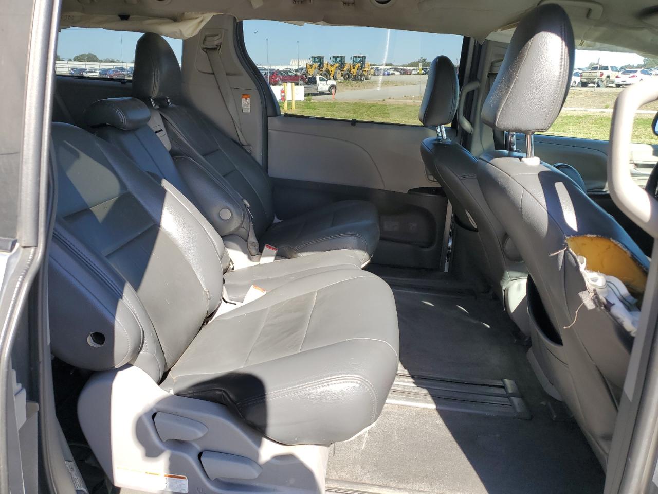 2018 Toyota Sienna Le VIN: 5TDKZ3DC9JS956838 Lot: 85386545