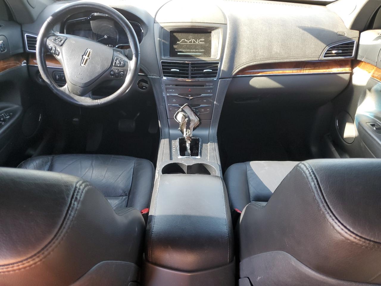 2015 Lincoln Mkt VIN: 2LMHJ5NK7FBL00763 Lot: 85210175