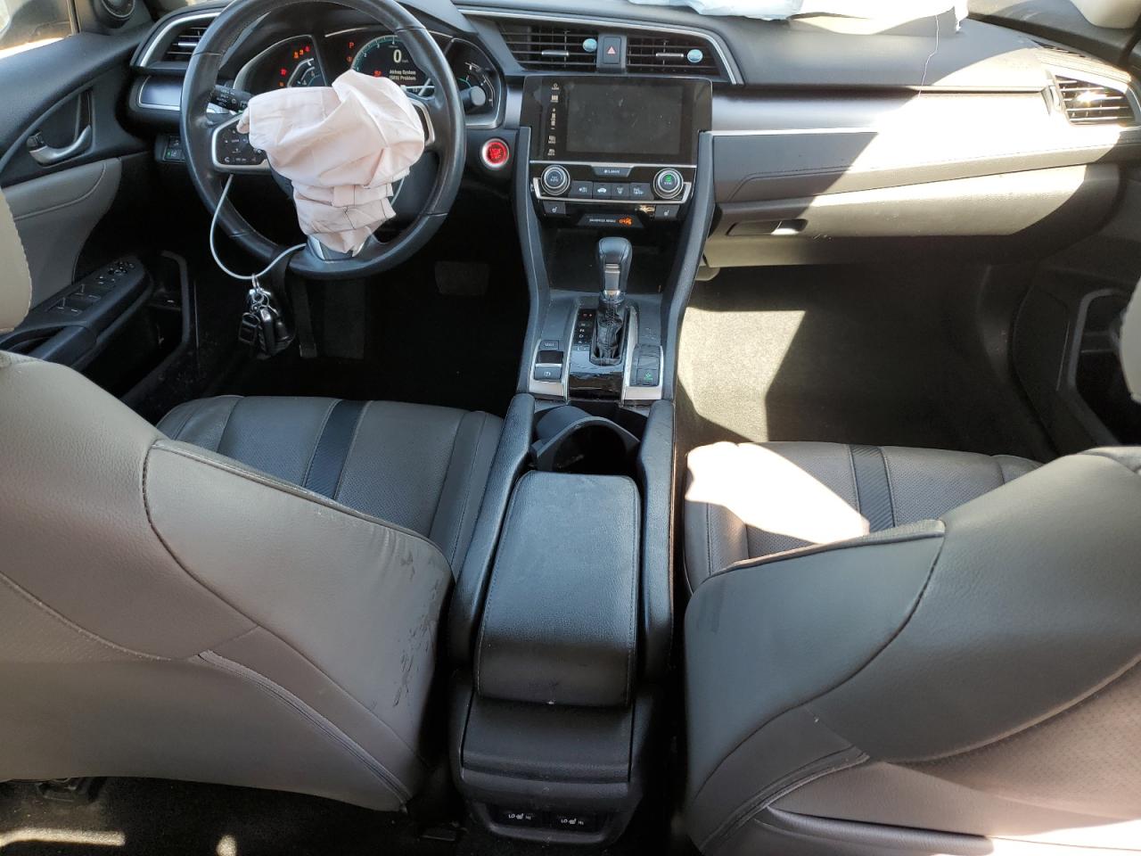 2016 Honda Civic Touring VIN: 19XFC1F94GE207084 Lot: 84878675