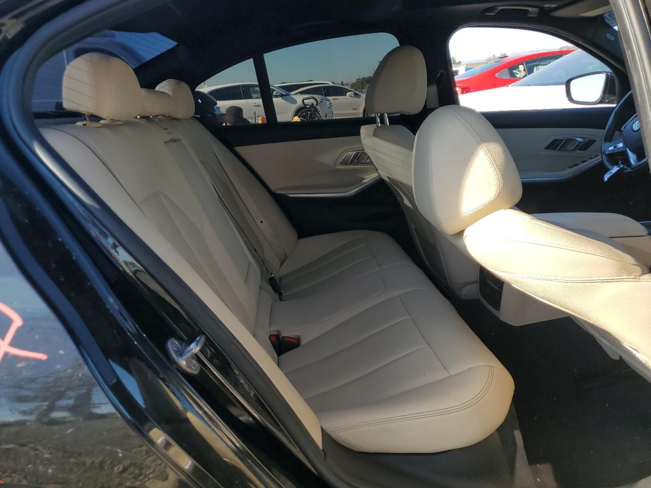 Фото: WBA5R1C55KFH17146