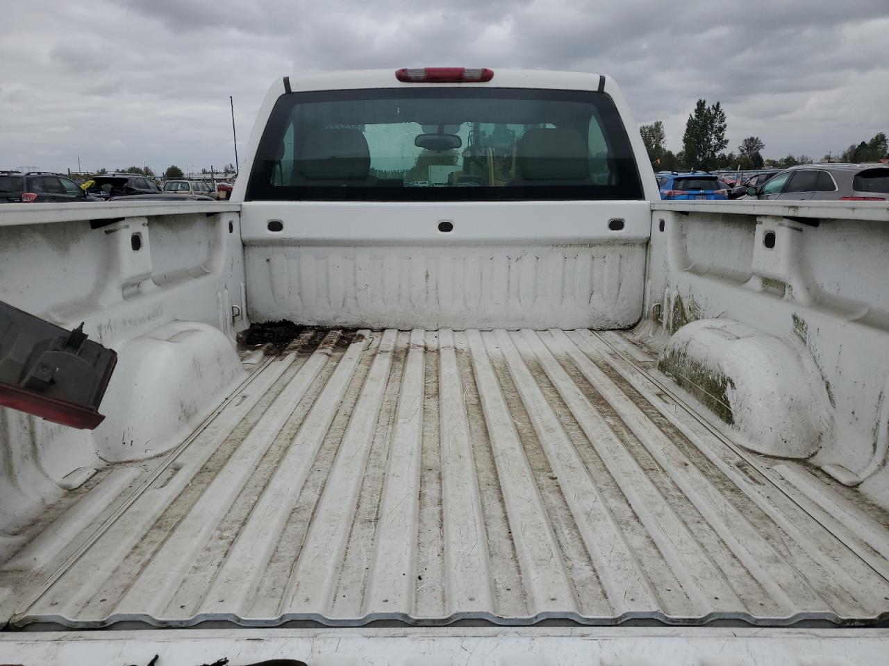 2008 Chevrolet Silverado C1500 VIN: 1GCEC14X18Z270811 Lot: 82322375