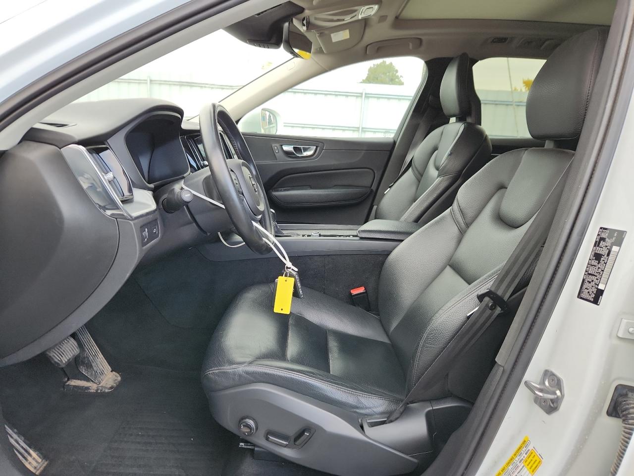 2018 Volvo Xc60 T5 VIN: LYV102RK6JB121771 Lot: 87472205