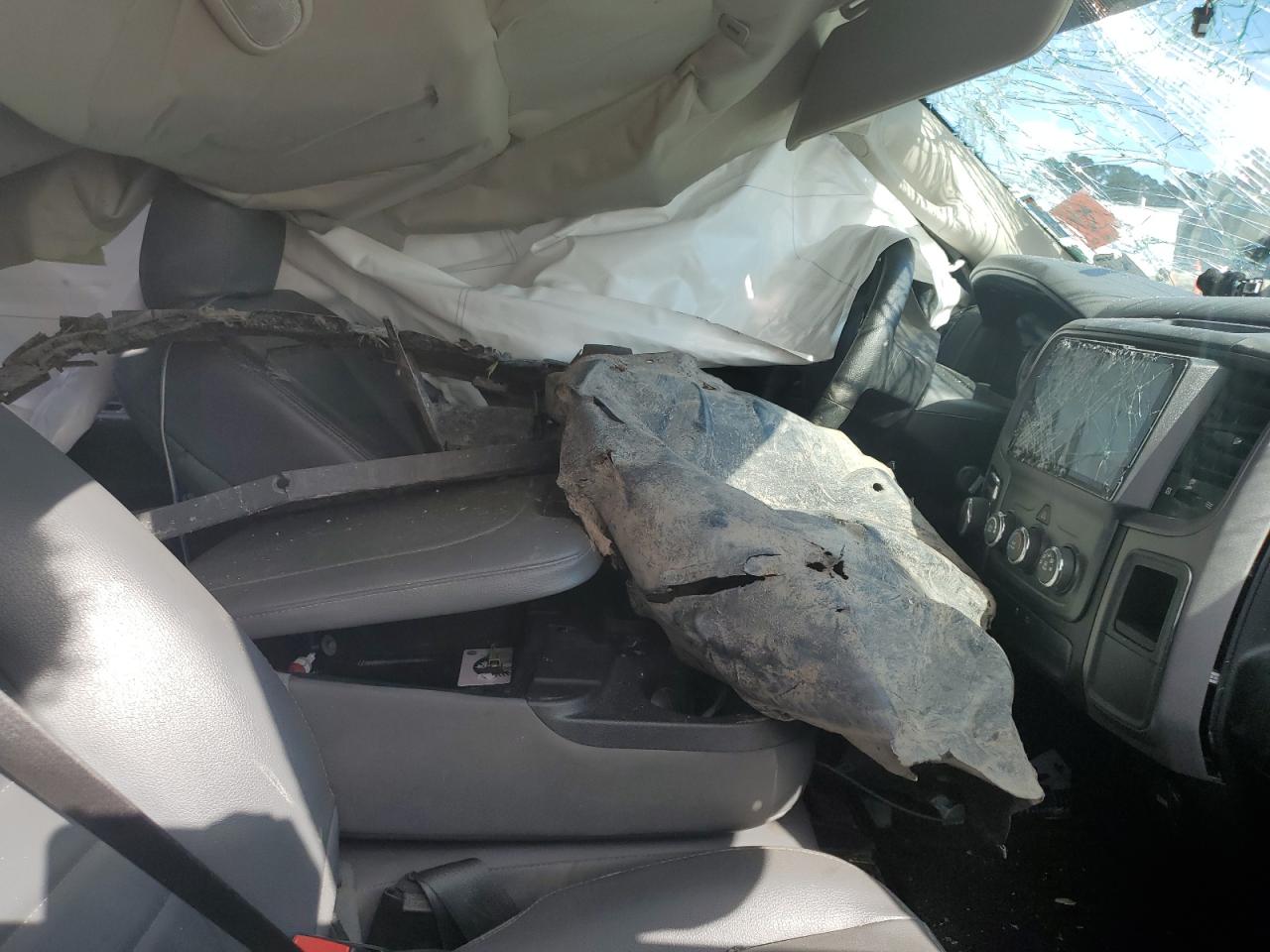 2020 Ram 1500 Classic Tradesman VIN: 3C6RR6KT7LG289893 Lot: 85928935