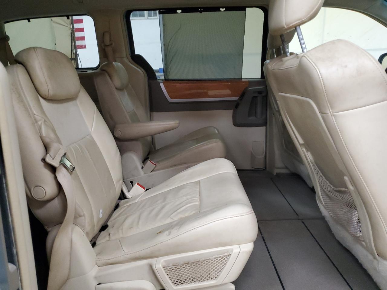 2009 Chrysler Town & Country Limited VIN: 2A8HR64X69R614047 Lot: 84616245