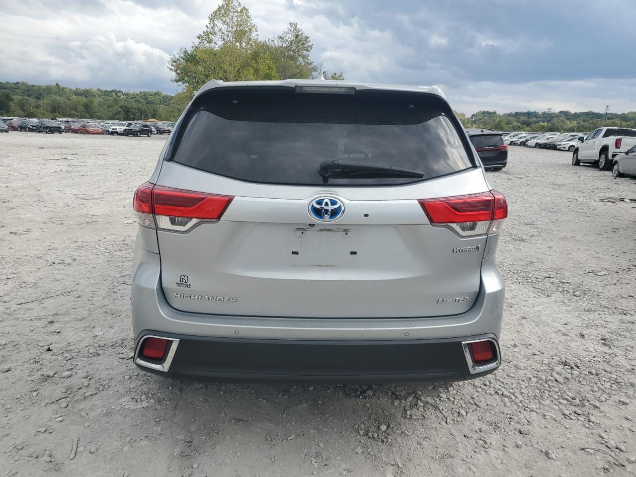 2017 Toyota Highlander Hybrid Limited VIN: 5TDDGRFH5HS022244 Lot: 82230175