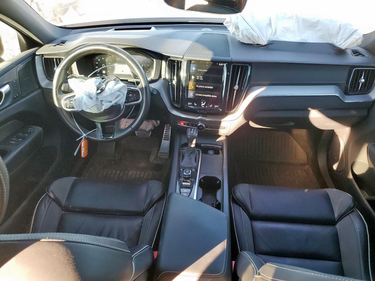 2021 Volvo Xc60 T5 R-Design VIN: YV4102DM0M1846476 Lot: 85396055