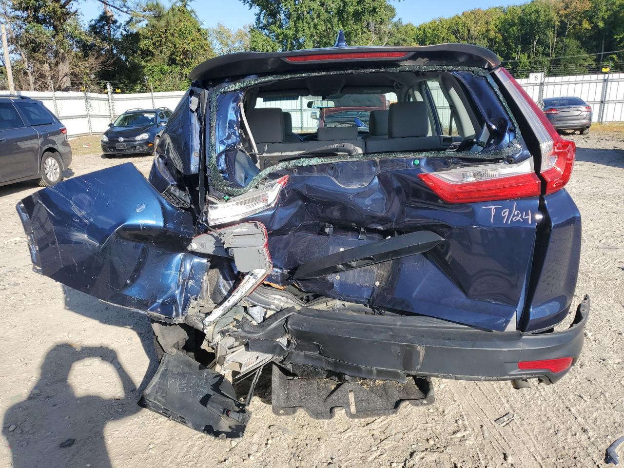 2019 Honda Cr-V Lx VIN: 2HKRW5H36KH405481 Lot: 84972395