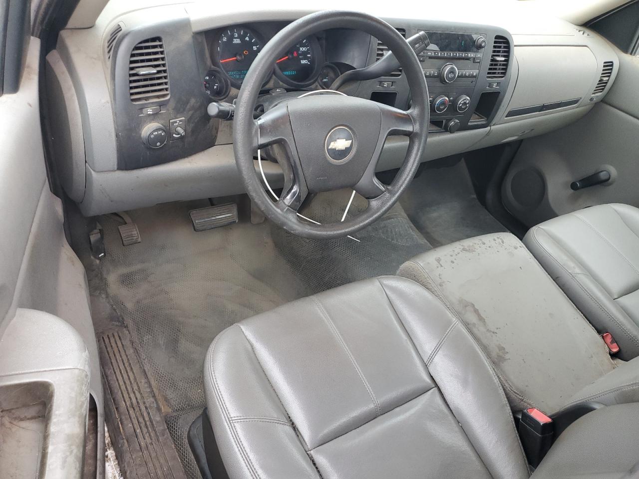 2008 Chevrolet Silverado C1500 VIN: 1GCEC14X18Z270811 Lot: 82322375