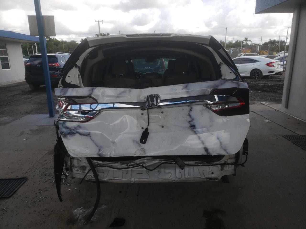 2018 Honda Odyssey Elite VIN: 5FNRL6H96JB096658 Lot: 81622375