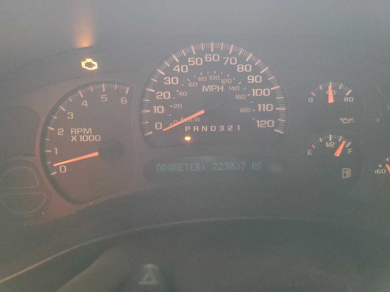 2007 Chevrolet Silverado C1500 Classic VIN: 1GCEC14X57Z144756 Lot: 83933565