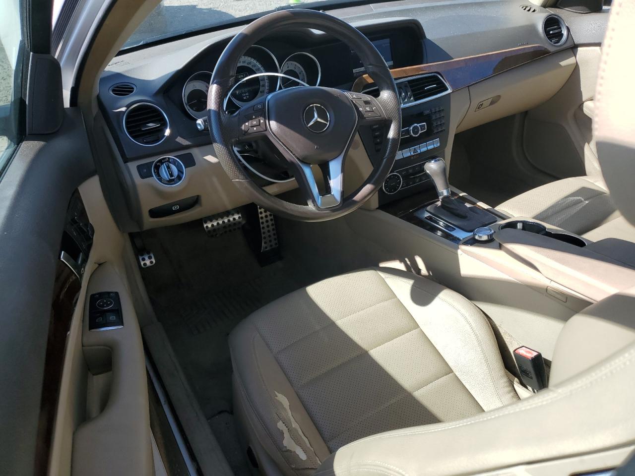 2013 Mercedes-Benz C 250 VIN: WDDGJ4HB1DG077729 Lot: 82213575