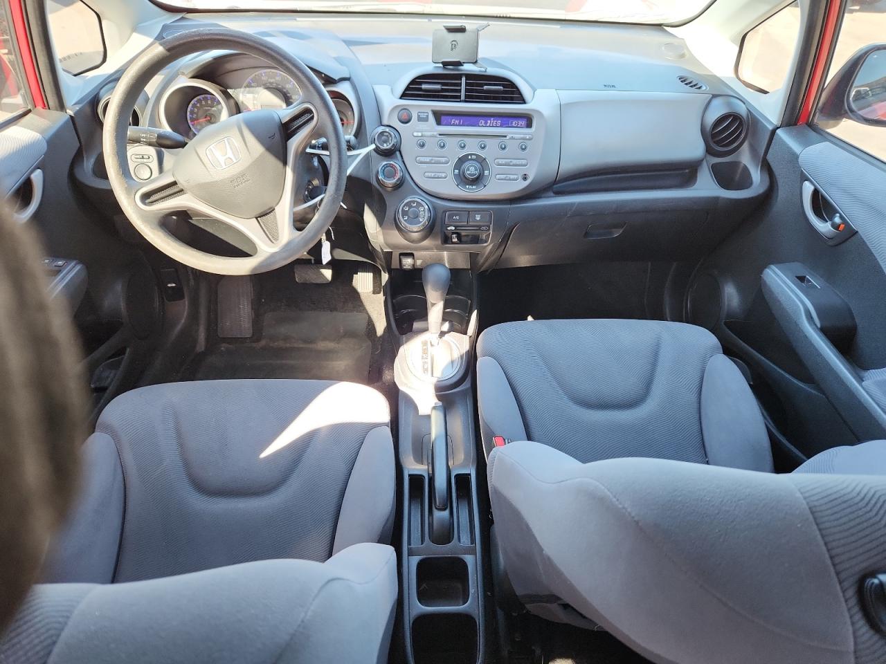 2010 Honda Fit VIN: JHMGE8H25AC013281 Lot: 86896965