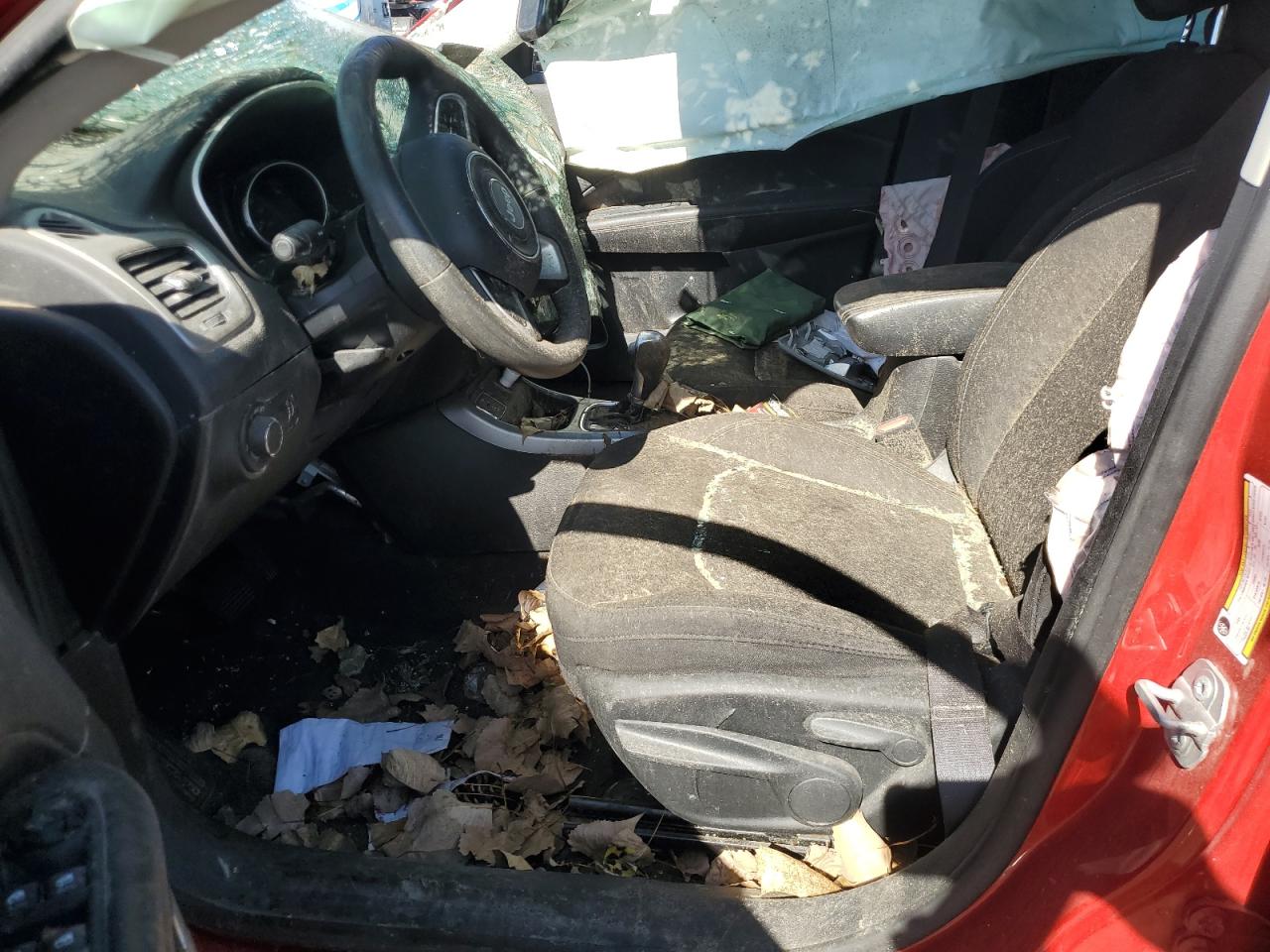 2020 Jeep Compass Sport VIN: 3C4NJCAB7LT247883 Lot: 81858645