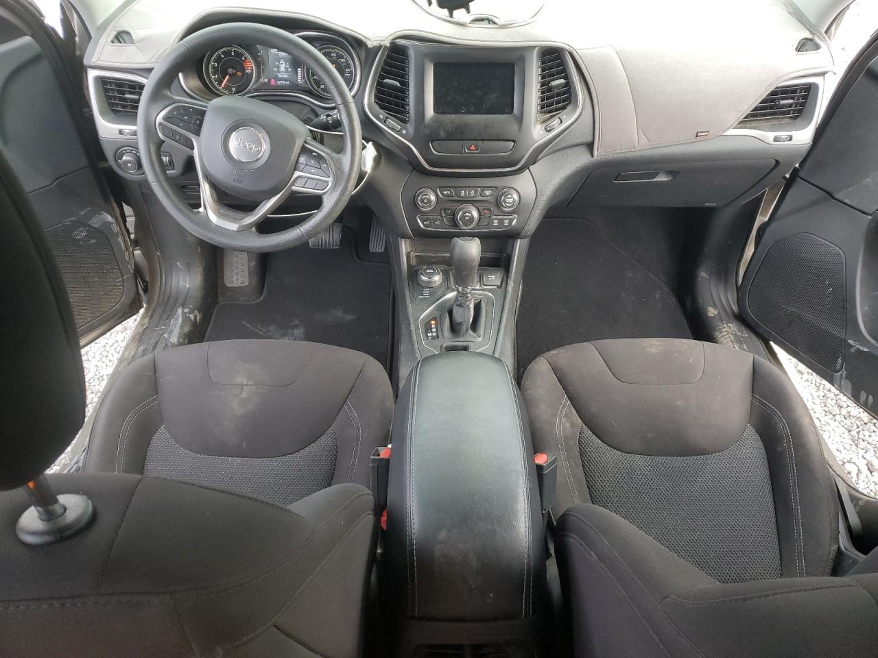 2019 Jeep Cherokee Latitude VIN: 1C4PJMCB6KD334402 Lot: 90064465