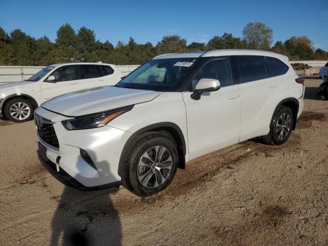 TOYOTA HIGHLANDER 2022