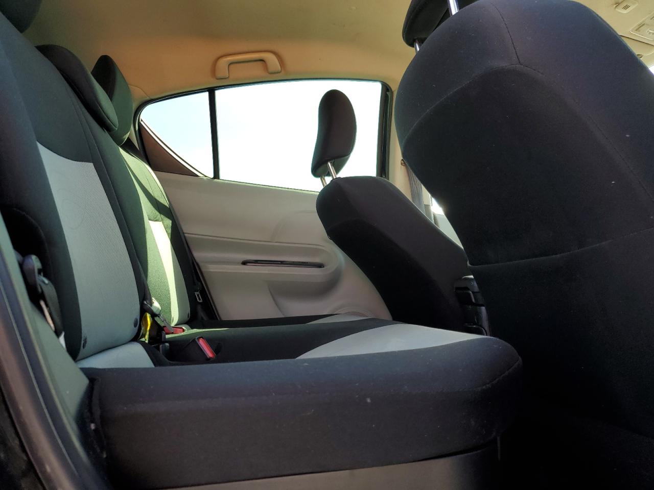 2012 Toyota Prius C VIN: JTDKDTB38C1518703 Lot: 84656085