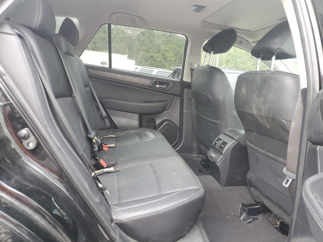 2018 Subaru Outback 3.6R Limited VIN: 4S4BSENC2J3224725 Lot: 85185865