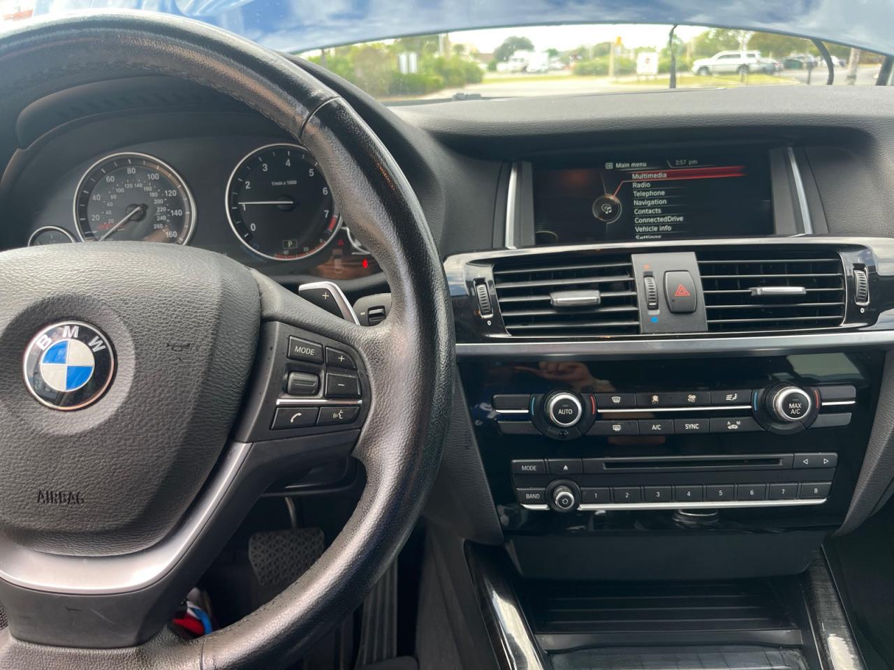 Фото: 5UXXW3C54F0M89225