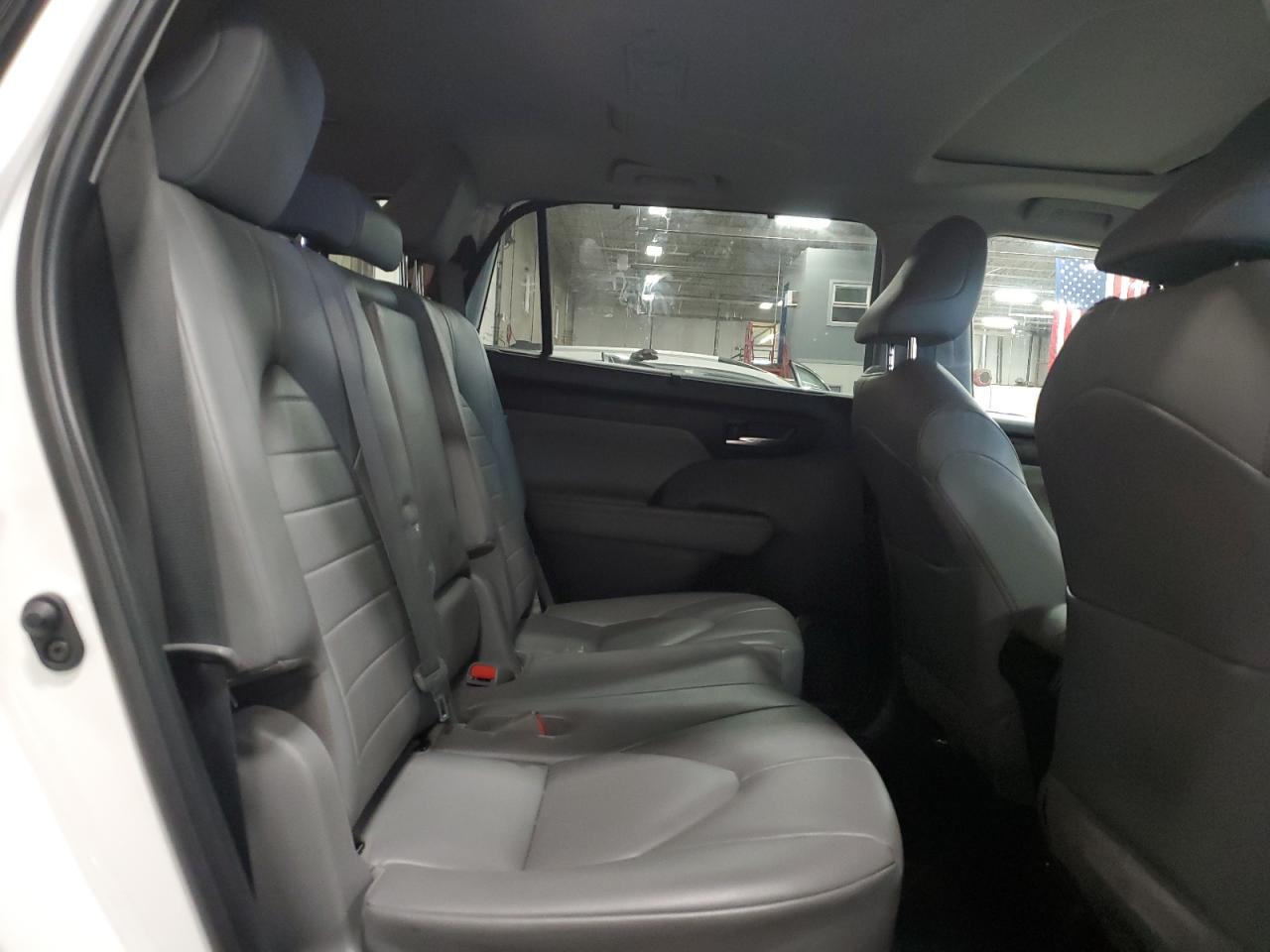 2021 Toyota Highlander Xle VIN: 5TDHZRBH3MS132169 Lot: 84793755