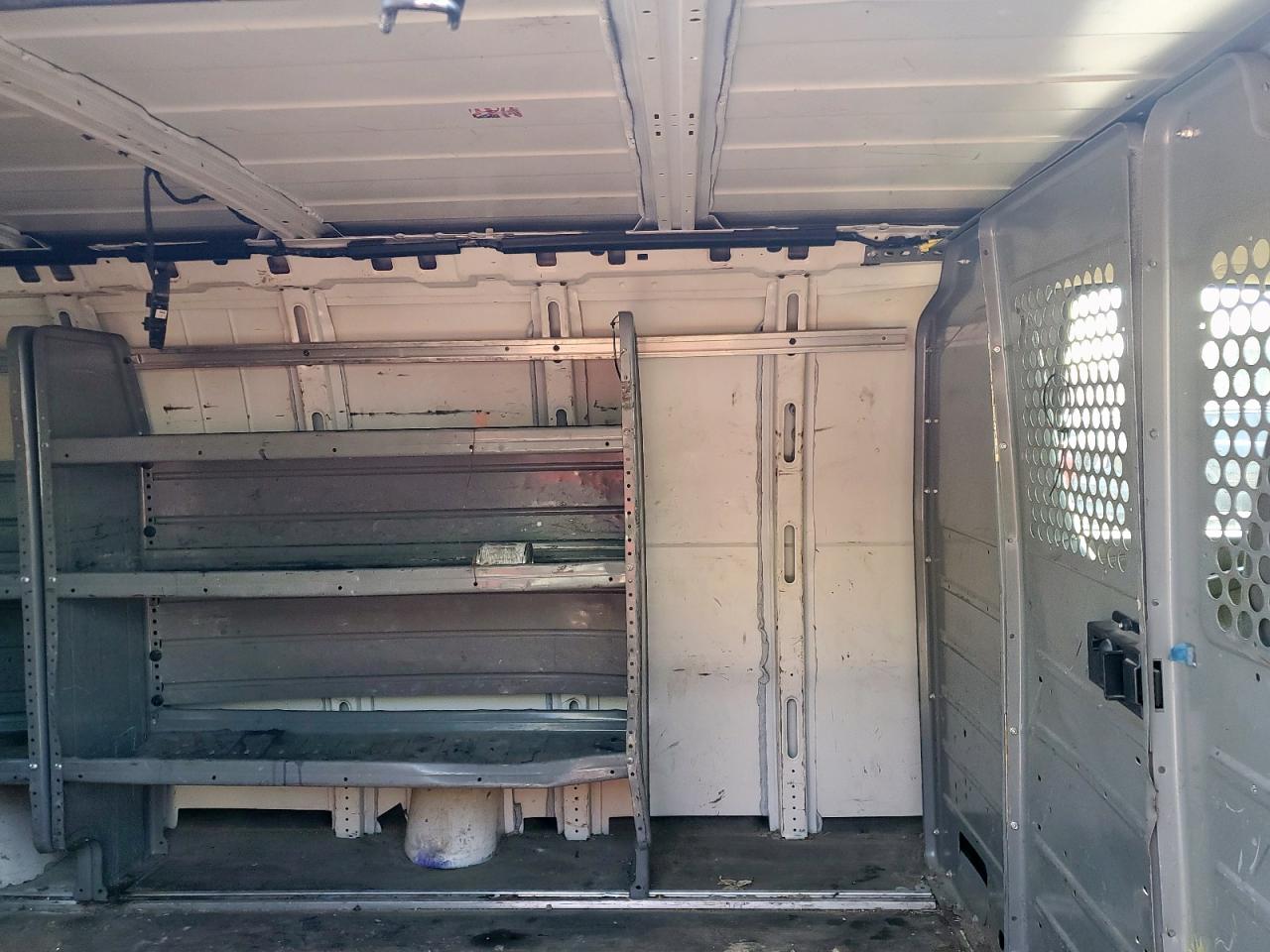 2017 Chevrolet Express G2500 VIN: 1GCWGBFF4H1133900 Lot: 84465715