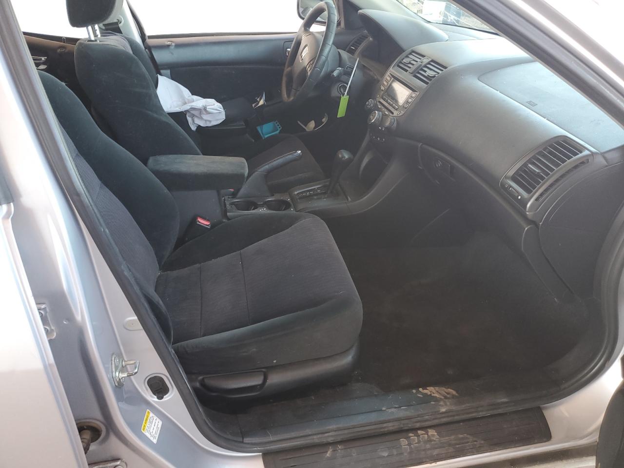2004 Honda Accord Lx VIN: 1HGCM66394A070877 Lot: 85586515