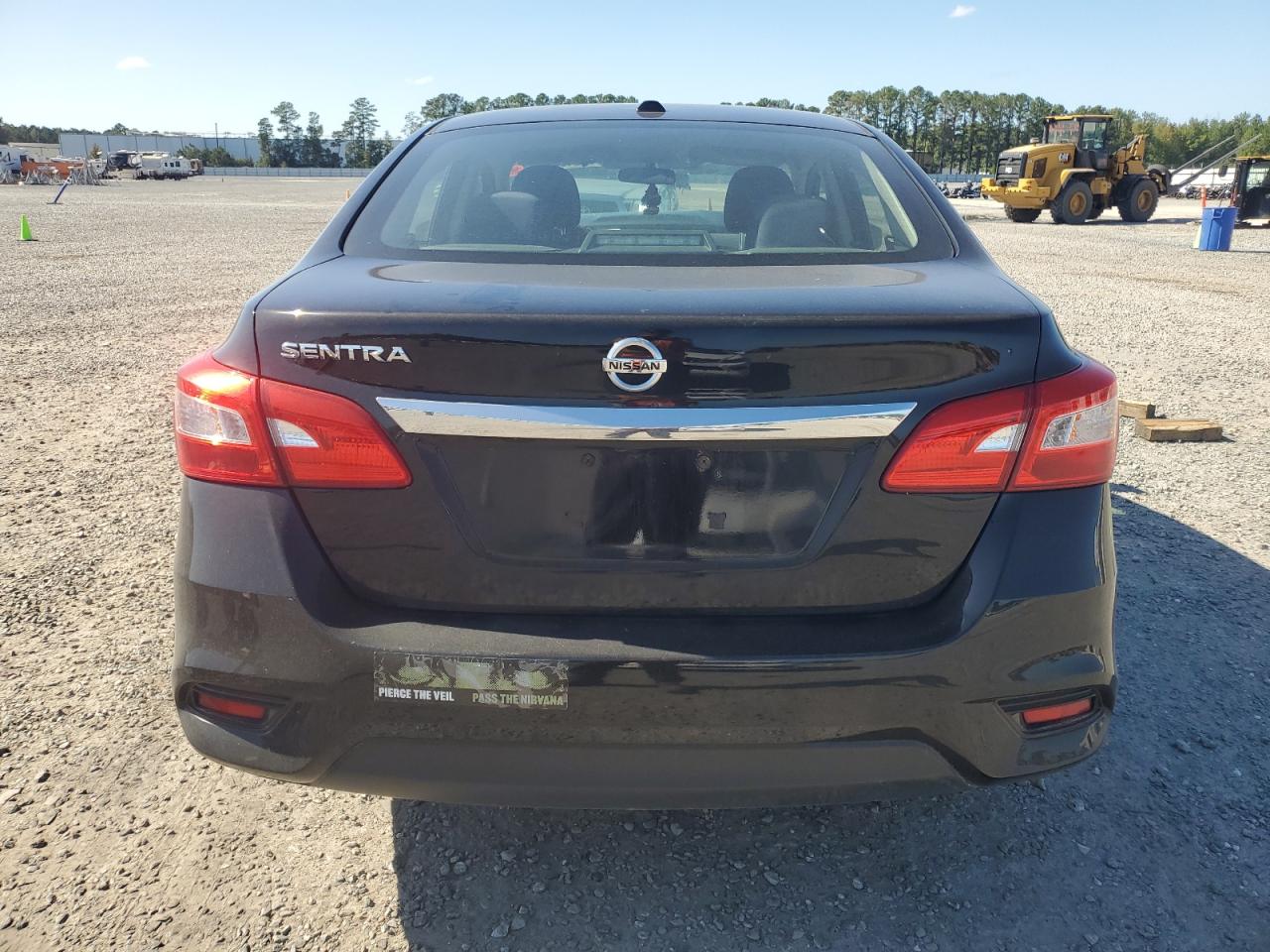 2017 Nissan Sentra S VIN: 3N1AB7AP8HL637271 Lot: 82249375