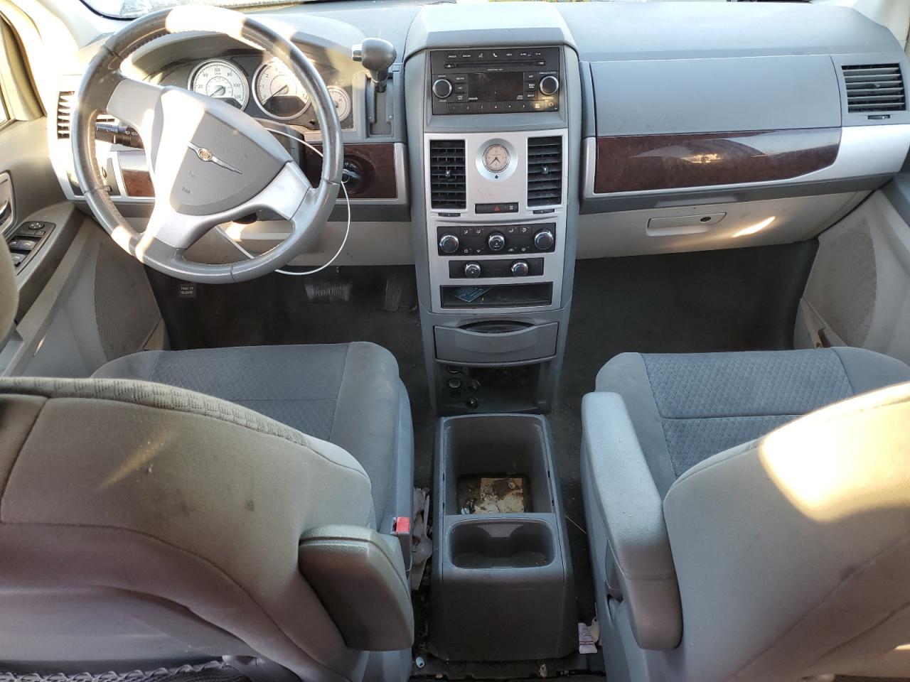 2010 Chrysler Town & Country Touring VIN: 2A4RR5D18AR454723 Lot: 82282925