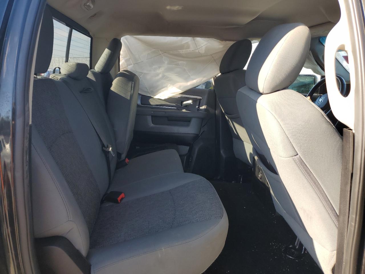 2016 Ram 1500 Slt VIN: 3C6RR7LT1GG233538 Lot: 90627865