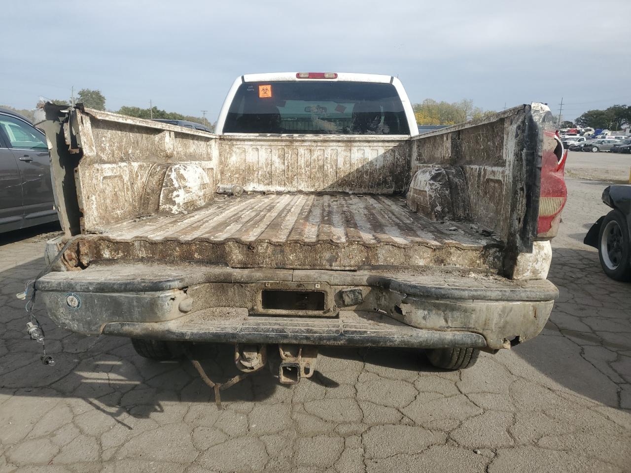2006 Chevrolet Silverado C2500 Heavy Duty VIN: 1GCHC24U96E113024 Lot: 82548415