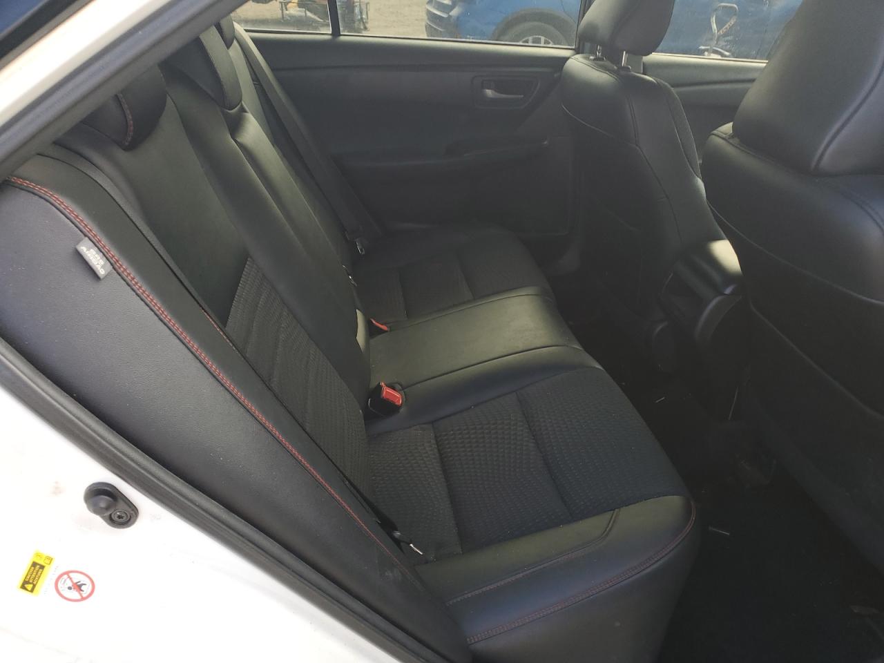 2015 Toyota Camry Le VIN: 4T1BF1FKXFU936131 Lot: 85111435