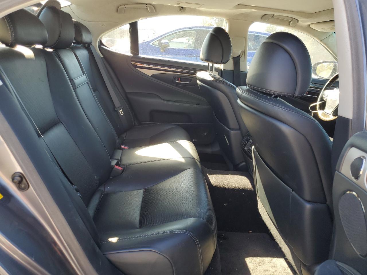 2015 Lexus Ls 460 VIN: JTHBL5EF6F5133267 Lot: 82521795