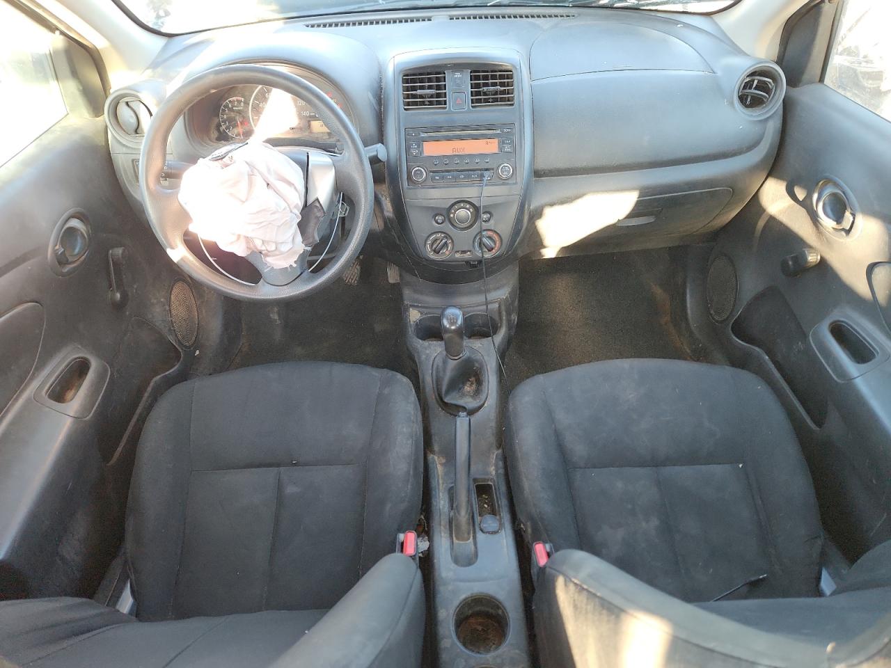 2016 Nissan Versa S VIN: 3N1CN7APXGL844775 Lot: 81972205