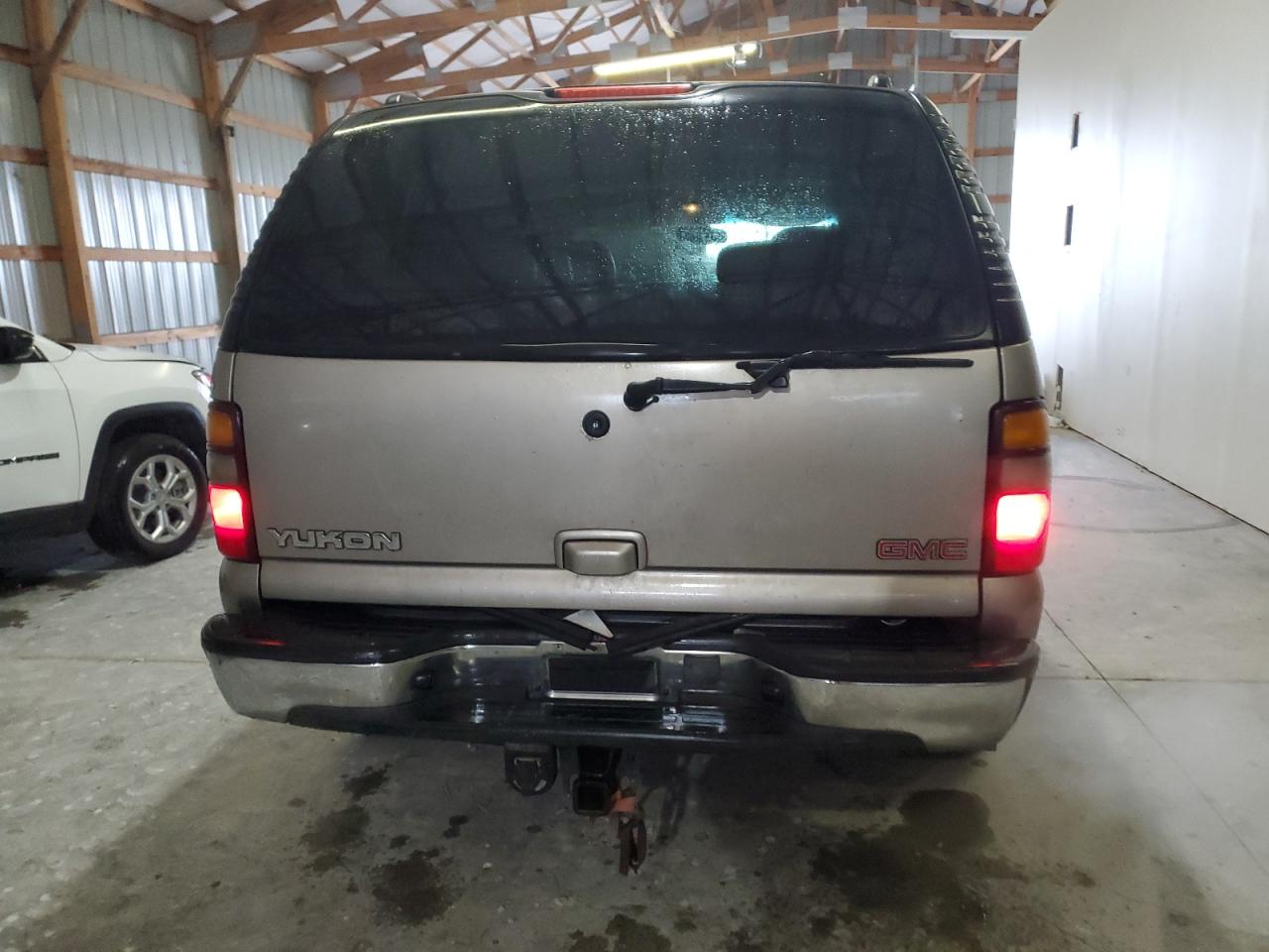 2002 GMC Yukon VIN: 1GKEK13Z12R239611 Lot: 89537345