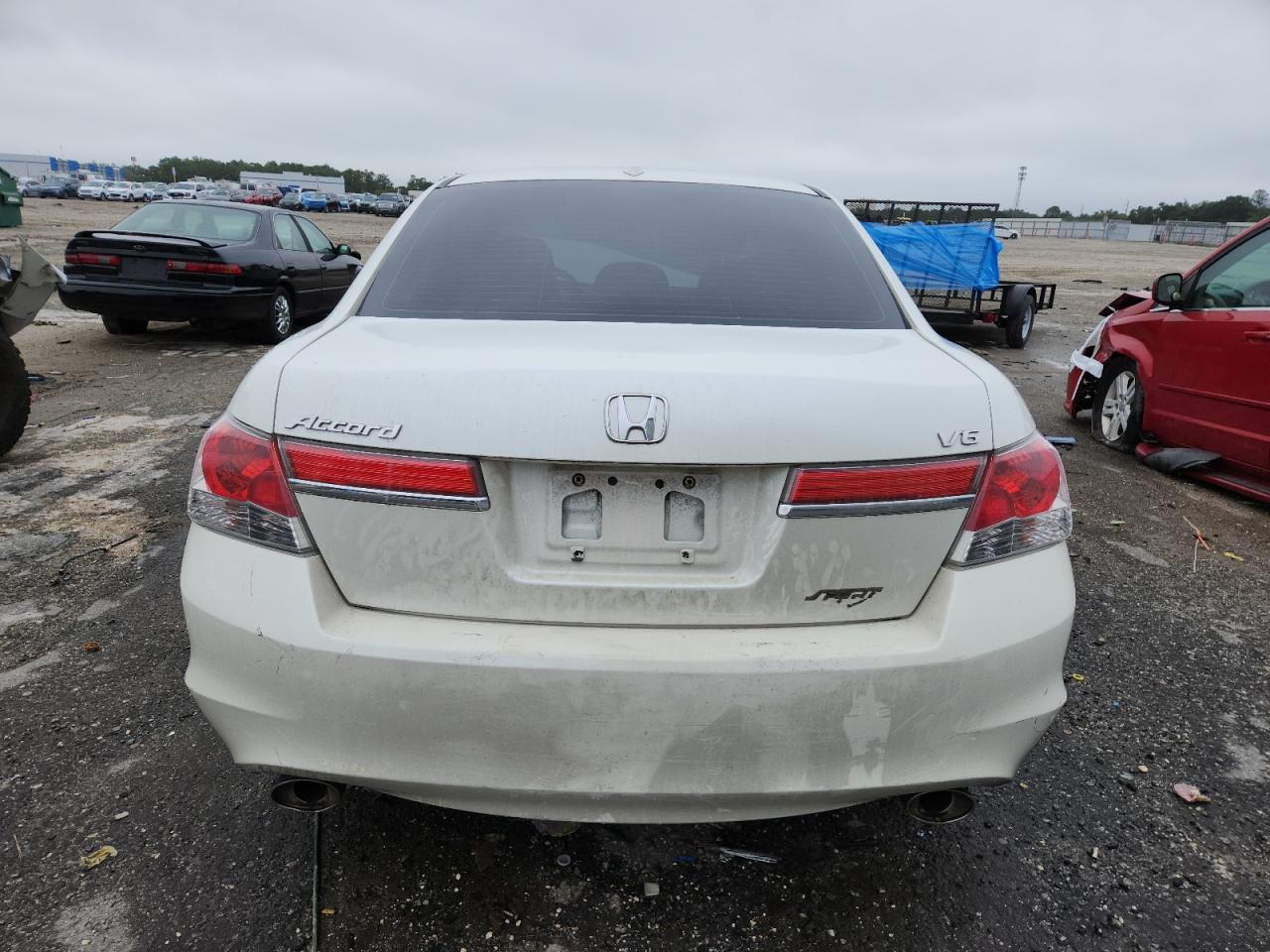 2011 Honda Accord Exl VIN: 1HGCP3F84BA004879 Lot: 82420895
