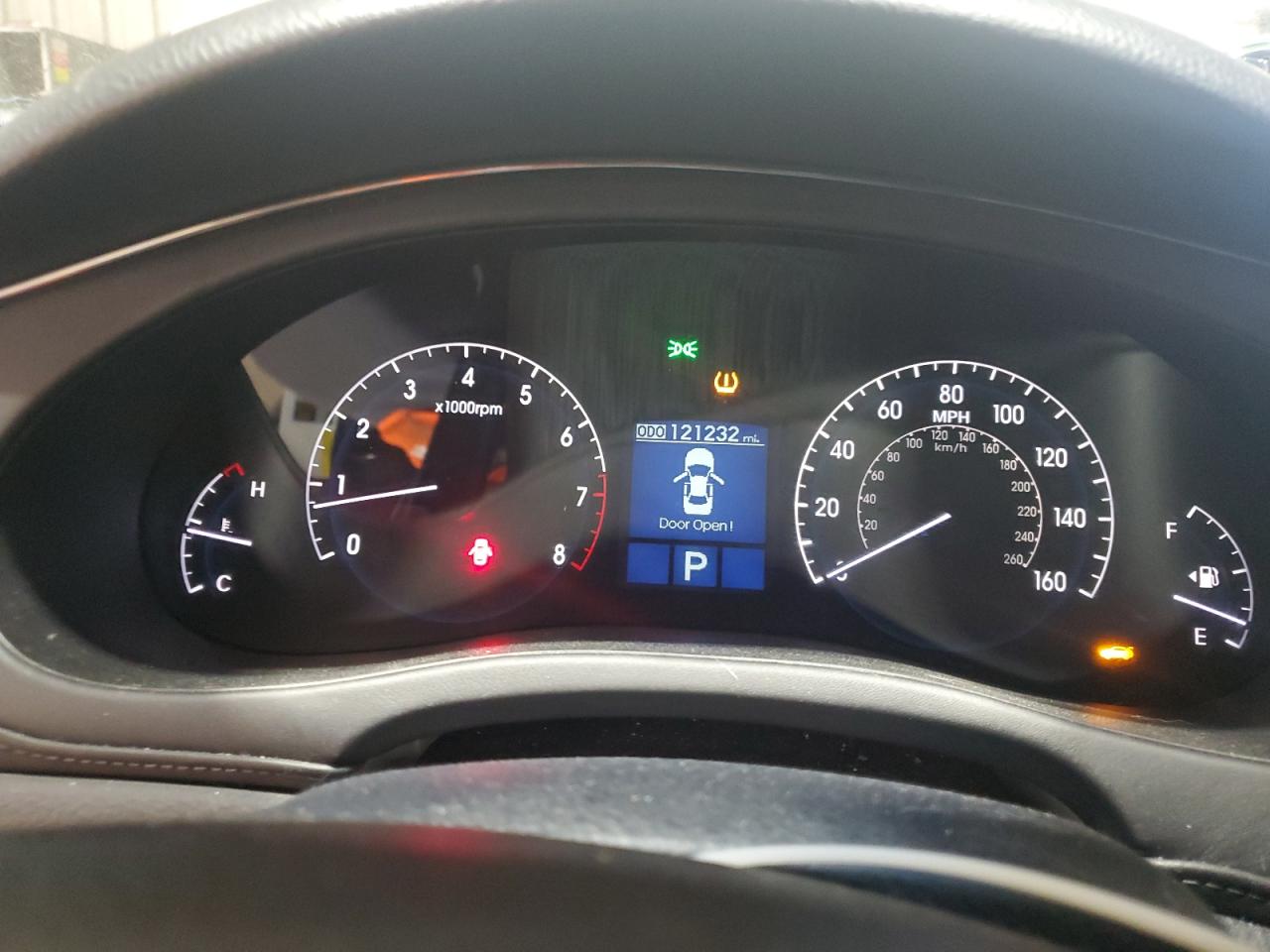 2009 Hyundai Genesis 3.8L VIN: KMHGC46E29U037097 Lot: 90248125