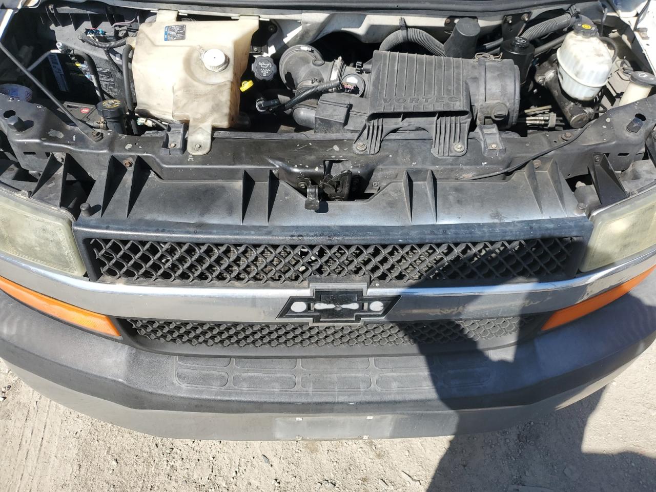 2005 Chevrolet Express 2500 Delivery Van VIN: 1GCGG25V751122334 Lot: 87311995