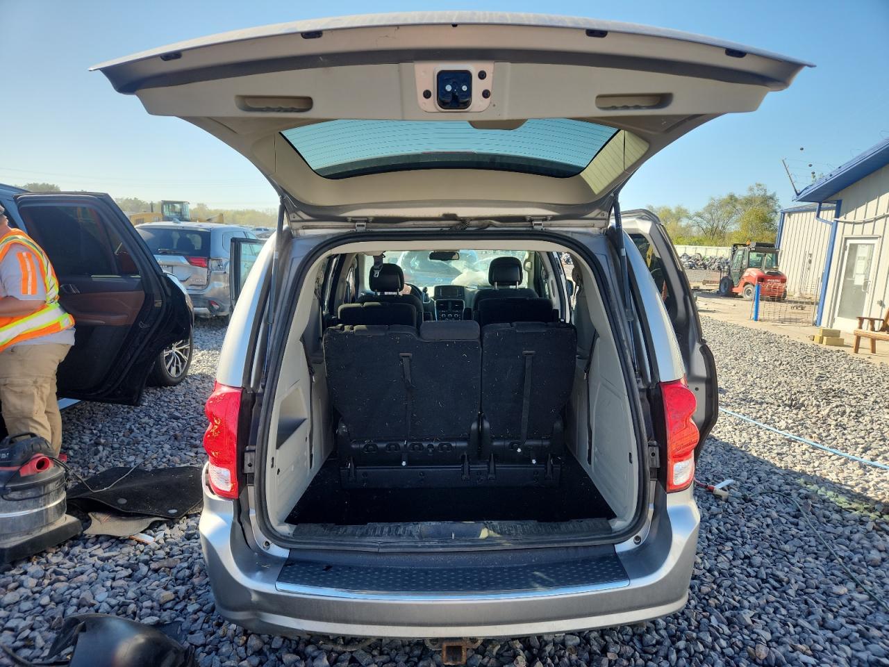 2018 Dodge Grand Caravan Se VIN: 2C4RDGBGXJR170355 Lot: 85497575