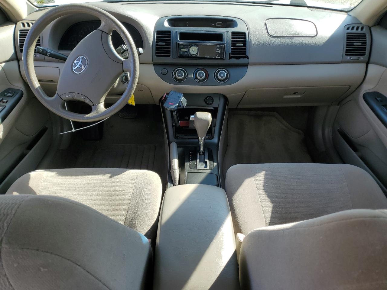 2006 Toyota Camry Le VIN: JTDBE32K263050495 Lot: 86443225