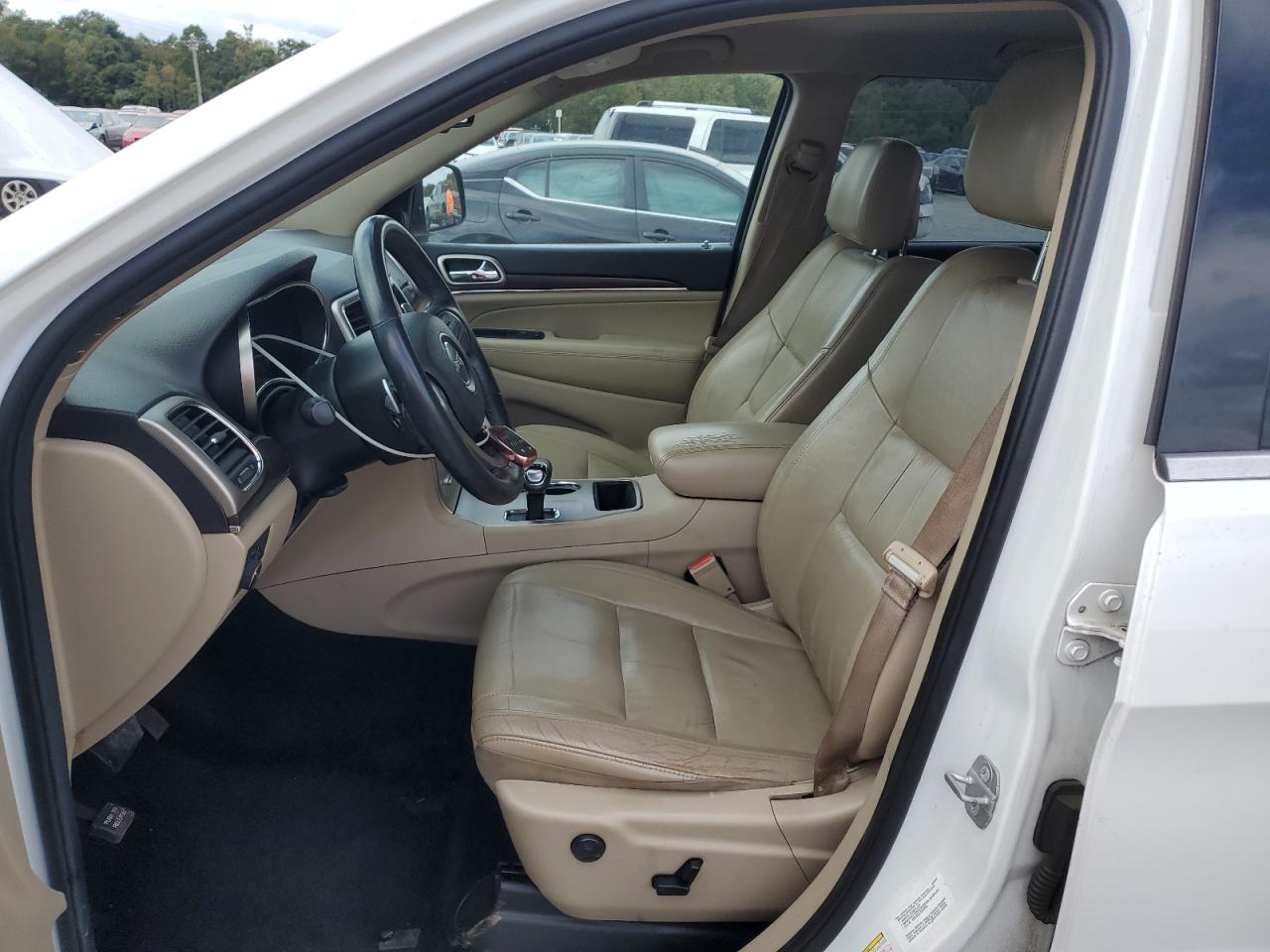 2014 Jeep Grand Cherokee Limited VIN: 1C4RJEBG2EC410896 Lot: 81981445