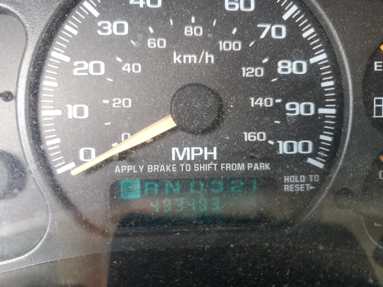 2002 Chevrolet Suburban C1500 VIN: 1GNEC16Z72J175777 Lot: 85103175