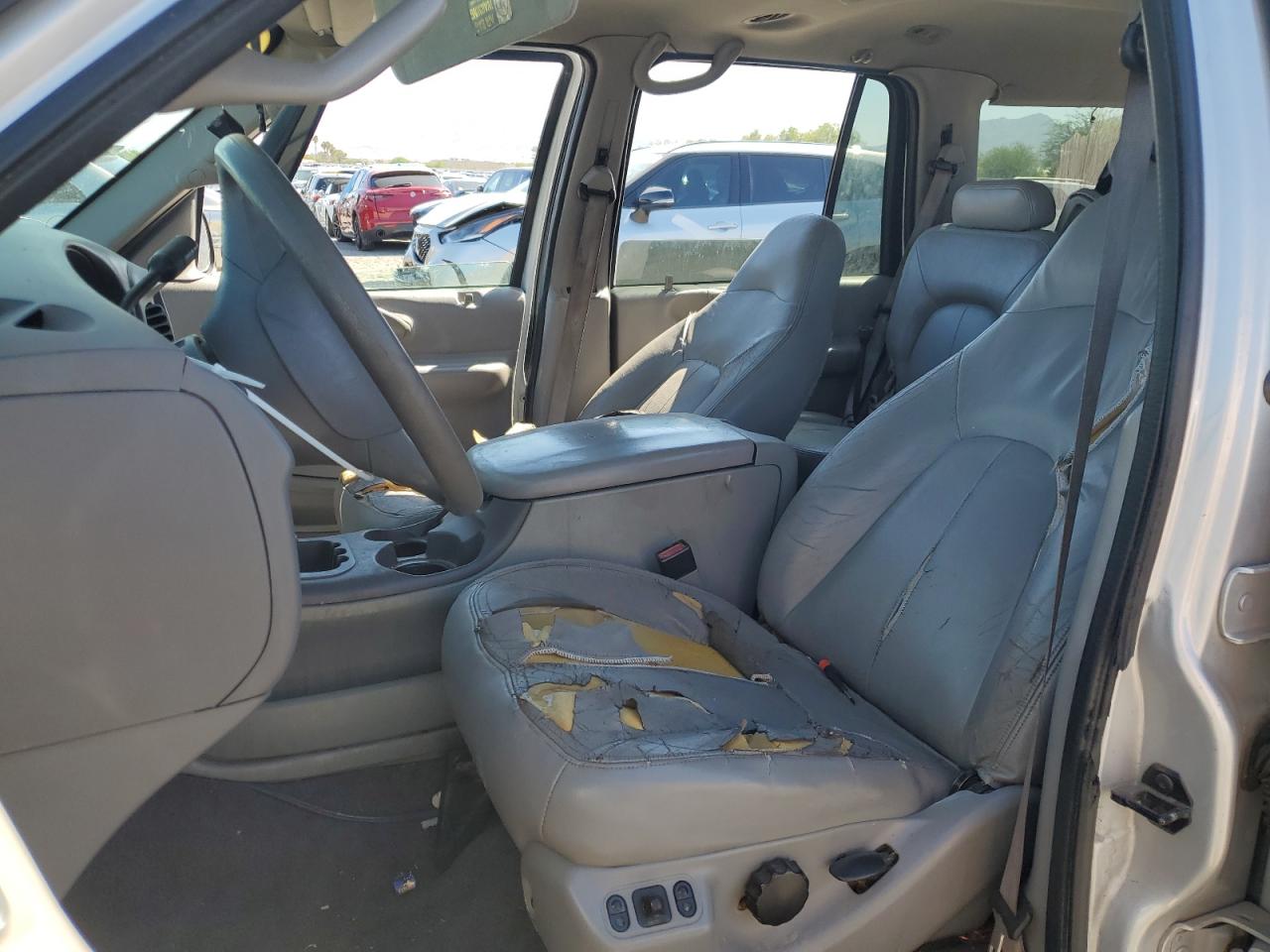 2002 Ford Expedition Xlt VIN: 1FMRU15L42LA20480 Lot: 84922655