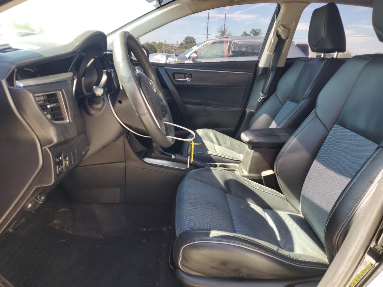 2016 Toyota Corolla L VIN: 5YFBURHE8GP553402 Lot: 84000535