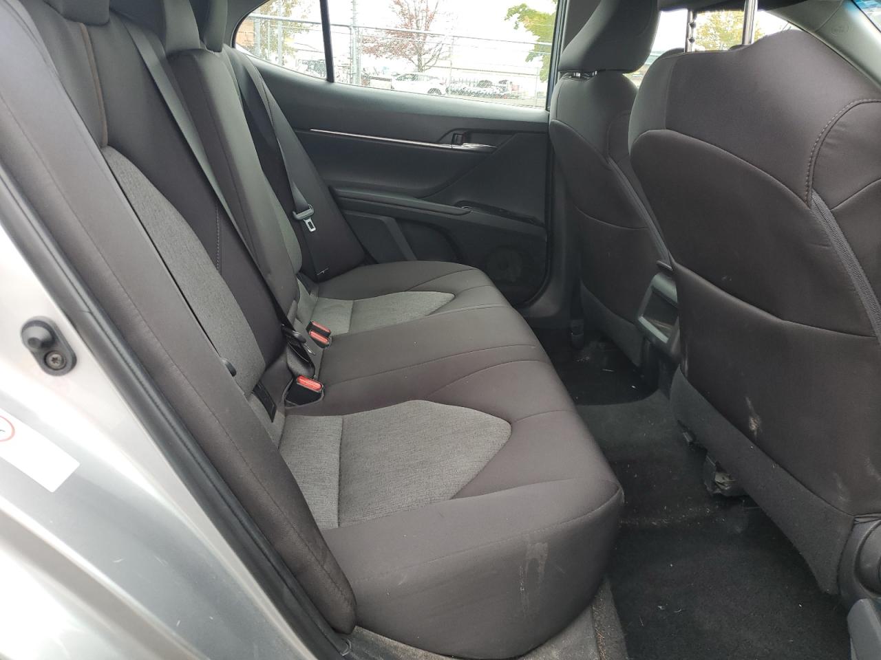 2018 Toyota Camry L VIN: 4T1B11HK9JU616884 Lot: 85708625