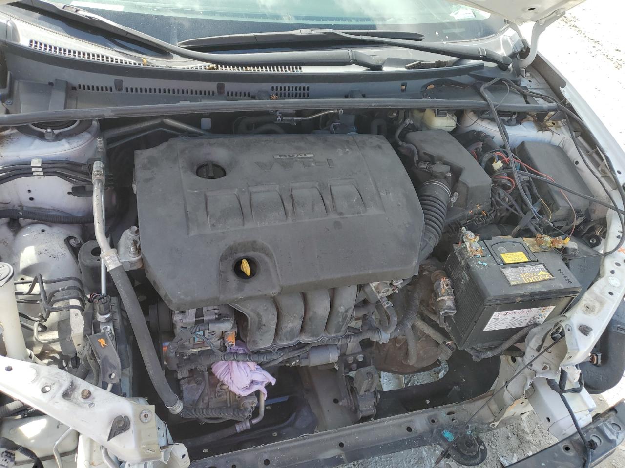 2015 Toyota Corolla L VIN: 2T1BURHE8FC472303 Lot: 84894075