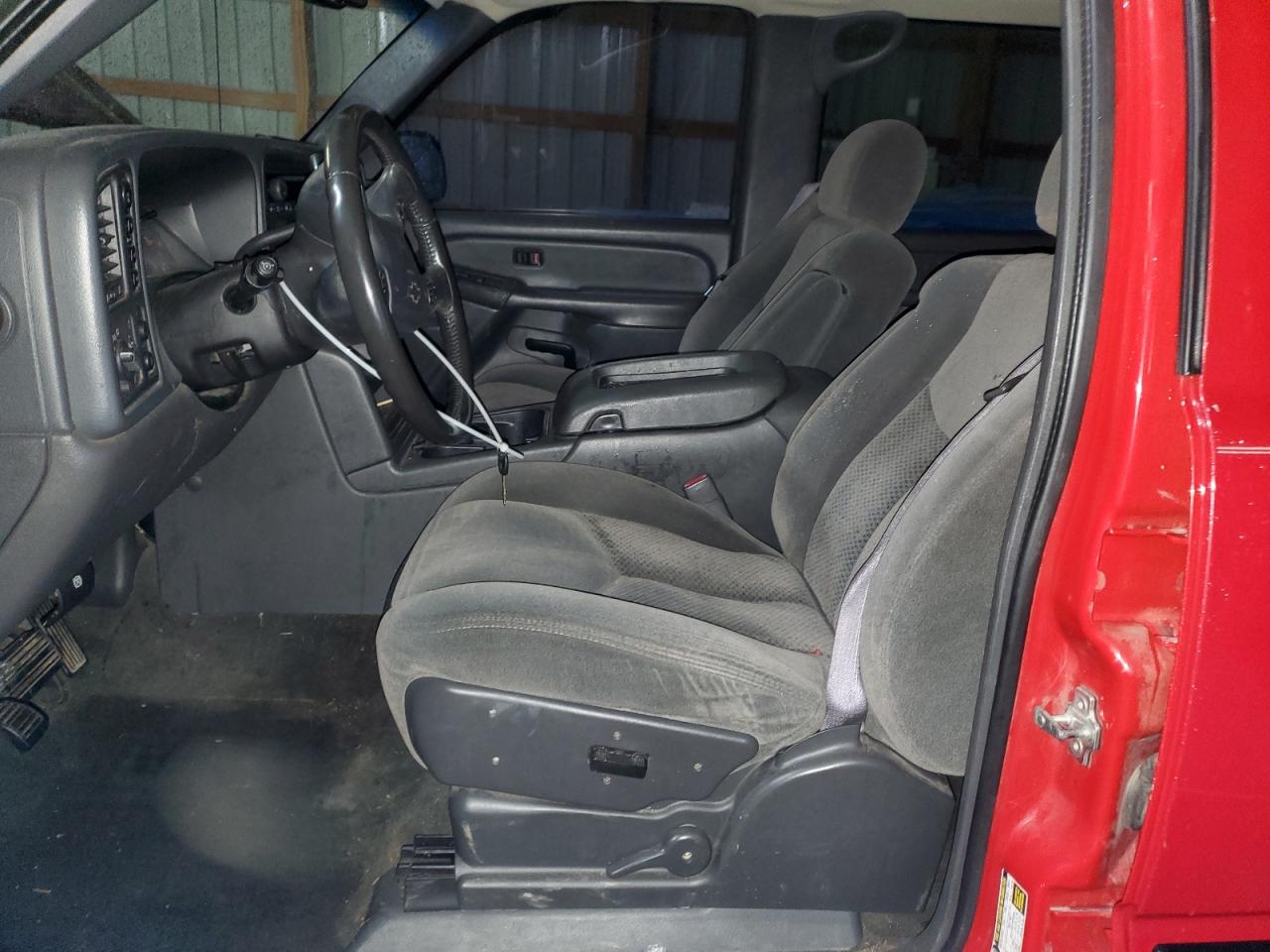 2005 Chevrolet Silverado K1500 VIN: 2GCEK13T951151510 Lot: 85176635