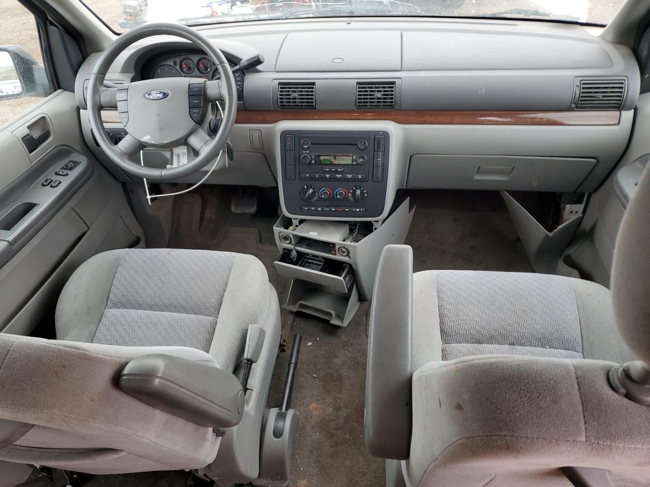 2004 Ford Freestar Sel VIN: 2FMZA52294BA54333 Lot: 82392215