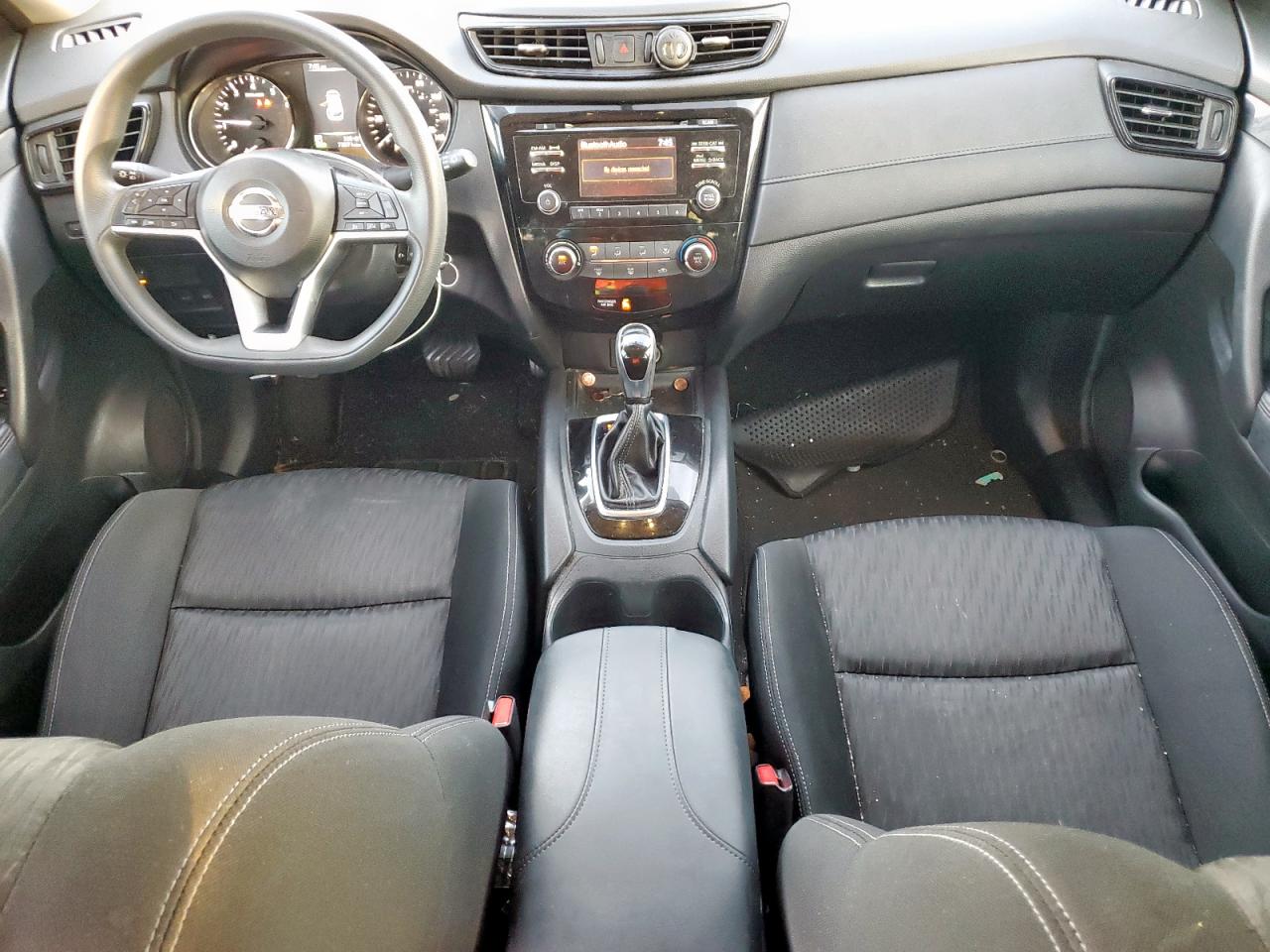 2017 Nissan Rogue S VIN: KNMAT2MT2HP599398 Lot: 84981225