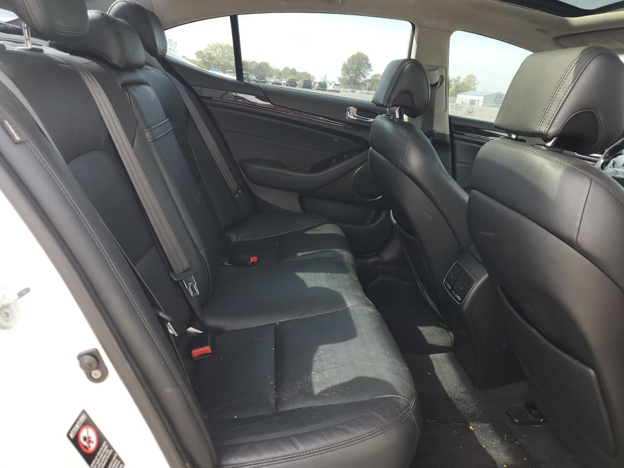 2015 Kia Cadenza Premium VIN: KNALN4D73F5183884 Lot: 81994685