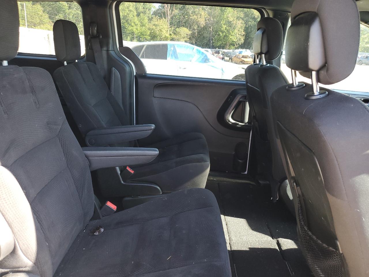 2018 Dodge Grand Caravan Se VIN: 2C4RDGBG5JR215296 Lot: 82223125