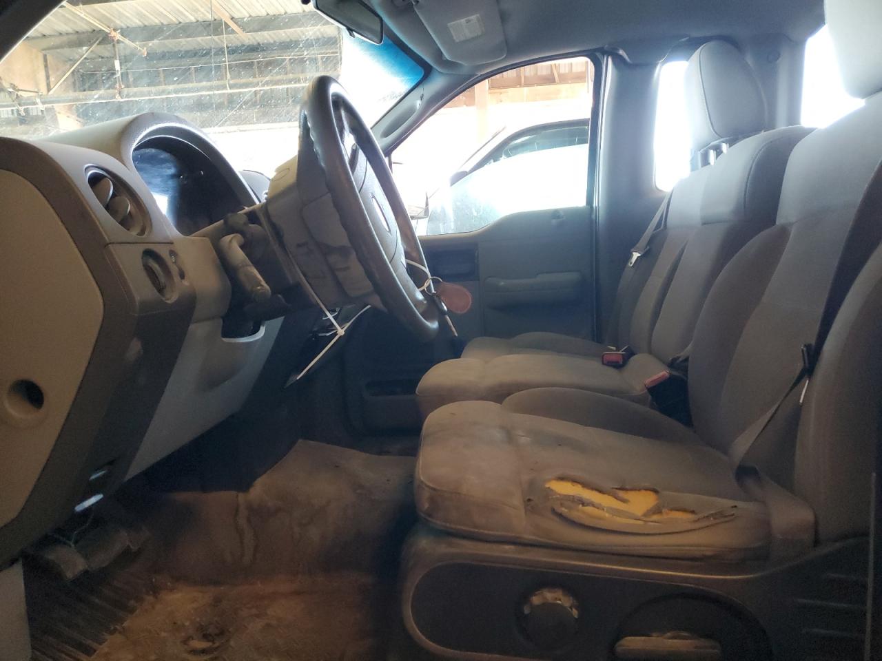 2005 Ford F150 VIN: 1FTRF12265NC02703 Lot: 85713935